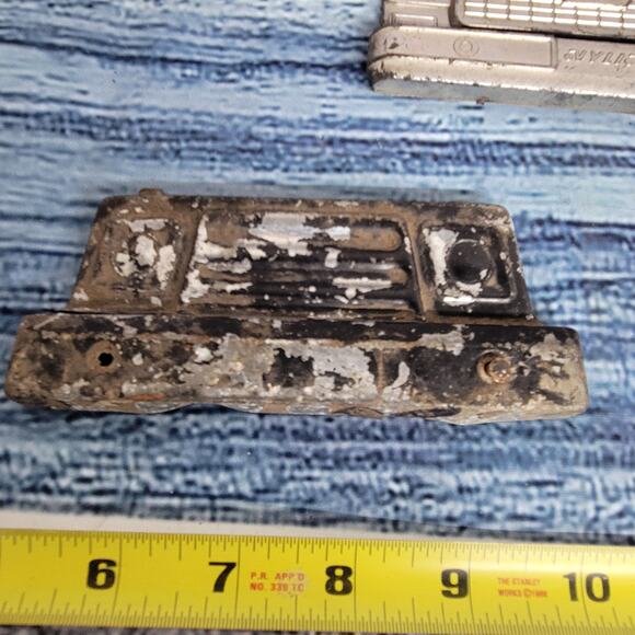 Vintage 3 pieces toy front grills 2 tin one plastic - Picture 2 of 6